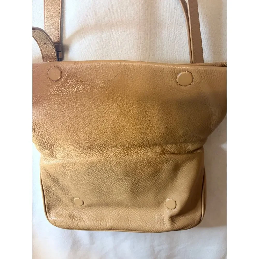 Tory Burch Amanda Fold-Over Crossbody Bag Tan Pebbled Leather Reva Medallion